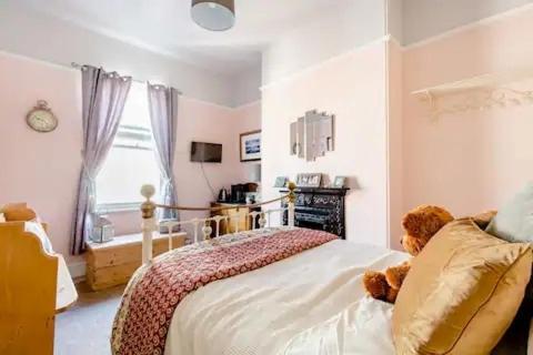 Victorian 200m From The Seafront Homestay West Kirby